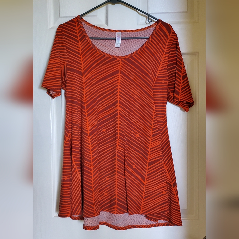 Lularoe Perfect T sz Small